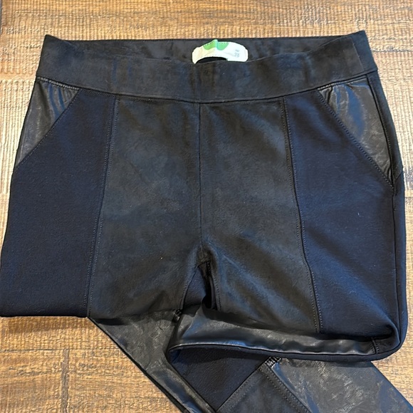 Anthropologie Black Vegan Leather & Suede Leggings Sz 28 - Picture 4 of 11
